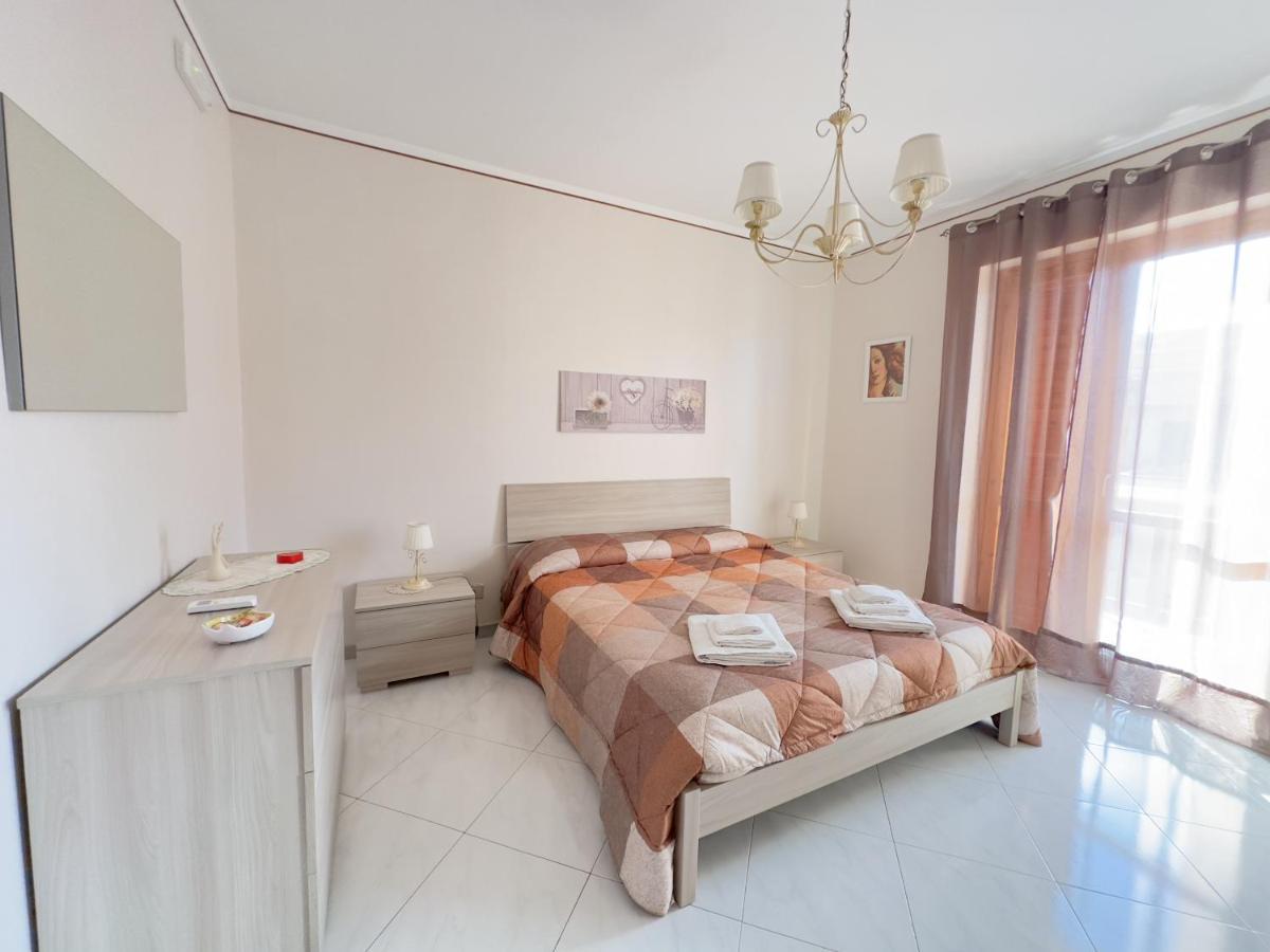 La Pigna Delle Aci Apartment Ачиреале Екстер'єр фото