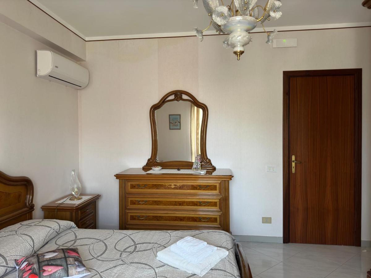 La Pigna Delle Aci Apartment Ачиреале Екстер'єр фото