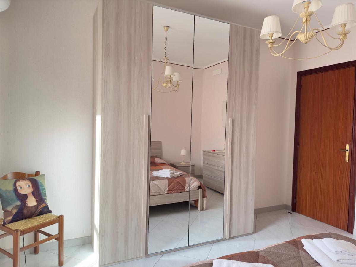 La Pigna Delle Aci Apartment Ачиреале Екстер'єр фото